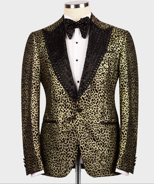 BLACK STONE EMBOSSED GOLD LEOPARD PEAK LAPEL TUXEDO